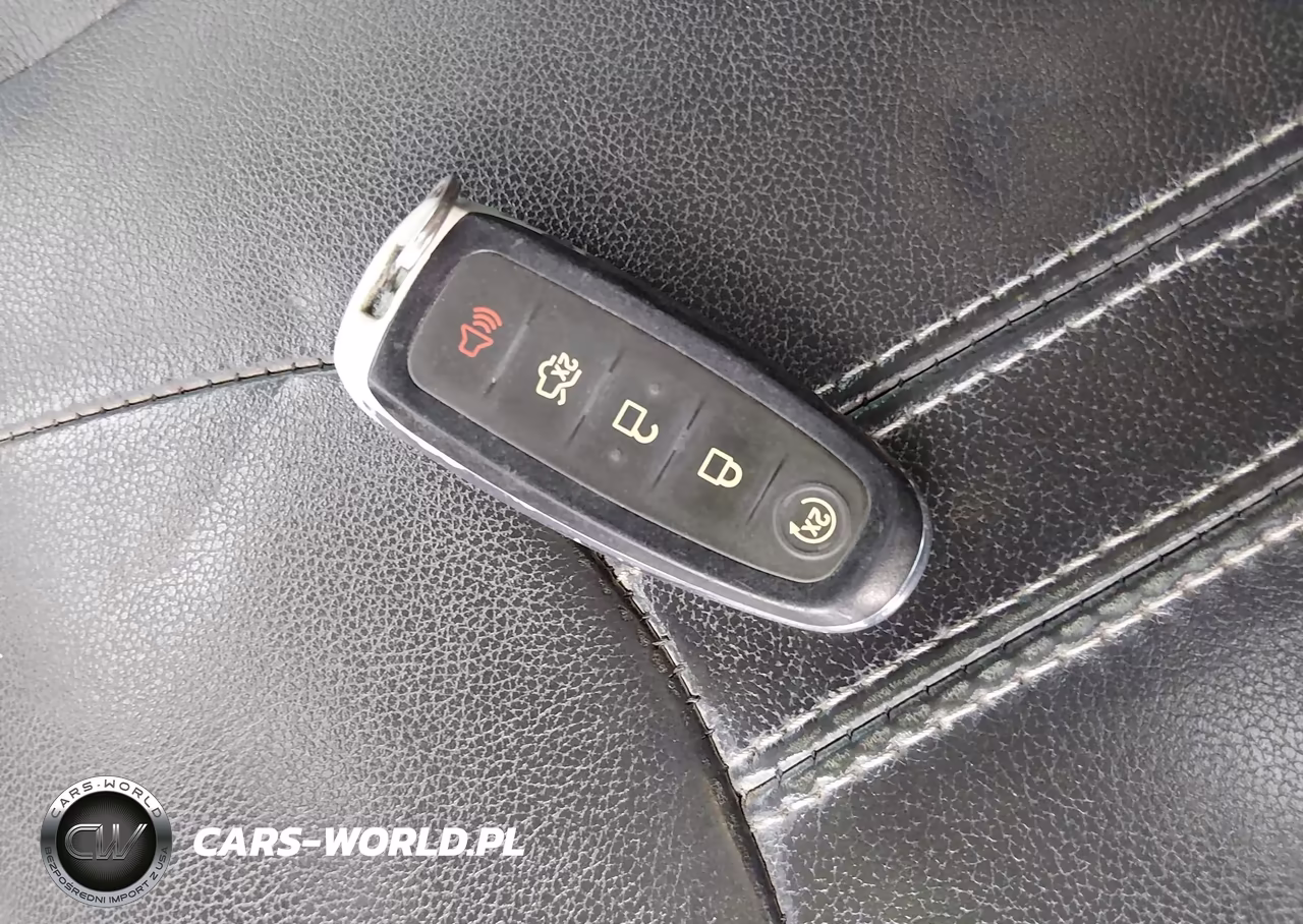 2014 Ford Focus Titanium VIN:1FADP3N29EL208429 - 11