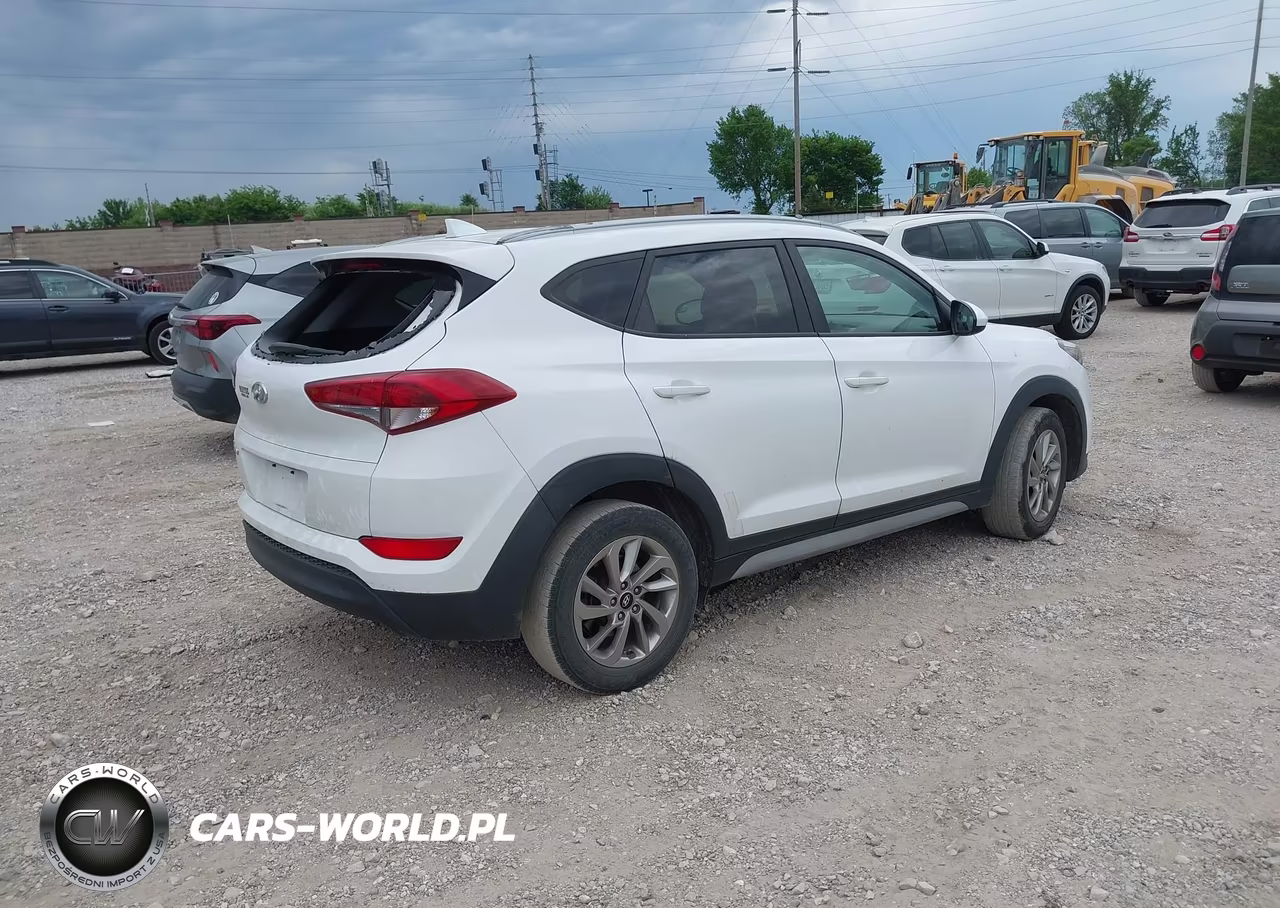 2018 Hyundai Tucson Sel VIN:KM8J33A46JU668440 - 4