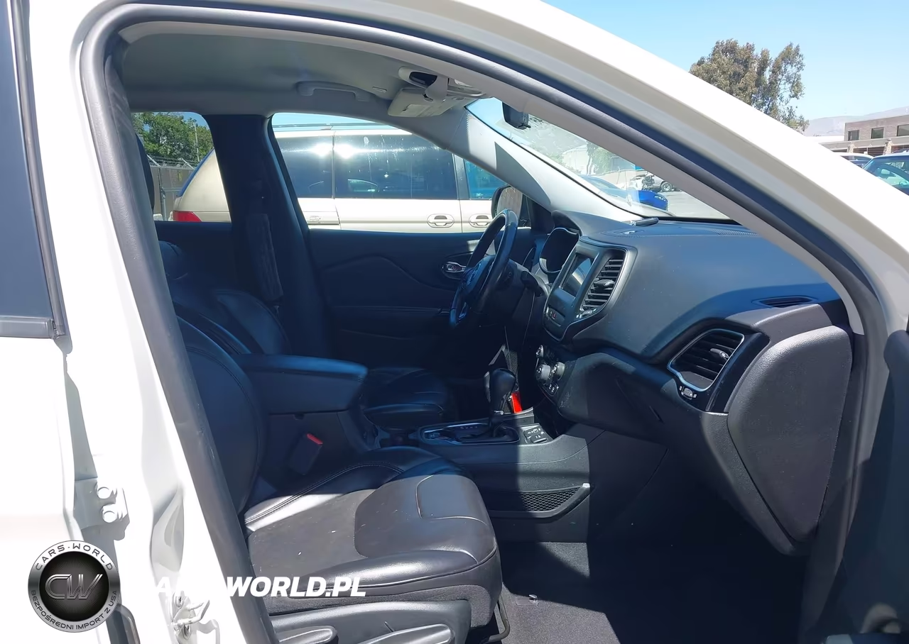 2019 Jeep Cherokee Altitude Fwd VIN:1C4PJLLB8KD411801 - 5