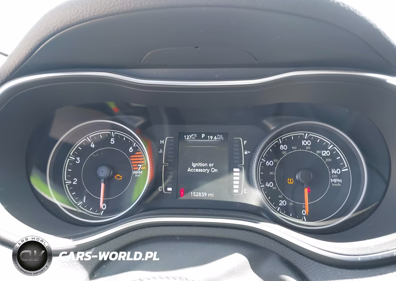 2019 Jeep Cherokee Altitude Fwd VIN:1C4PJLLB8KD411801 - 7