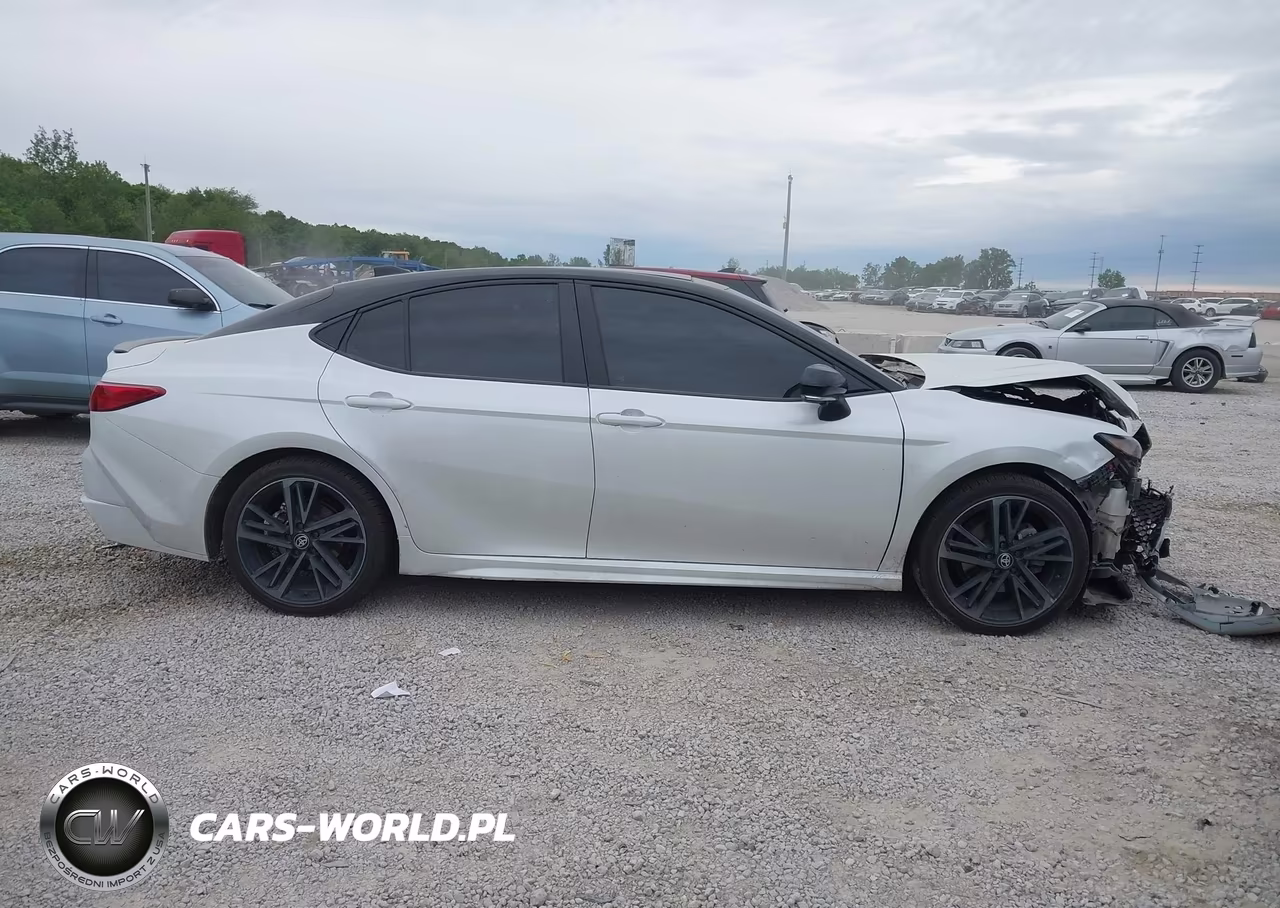 2026 Toyota Camry Xse VIN:4T1DAACK4TU211261 - 13
