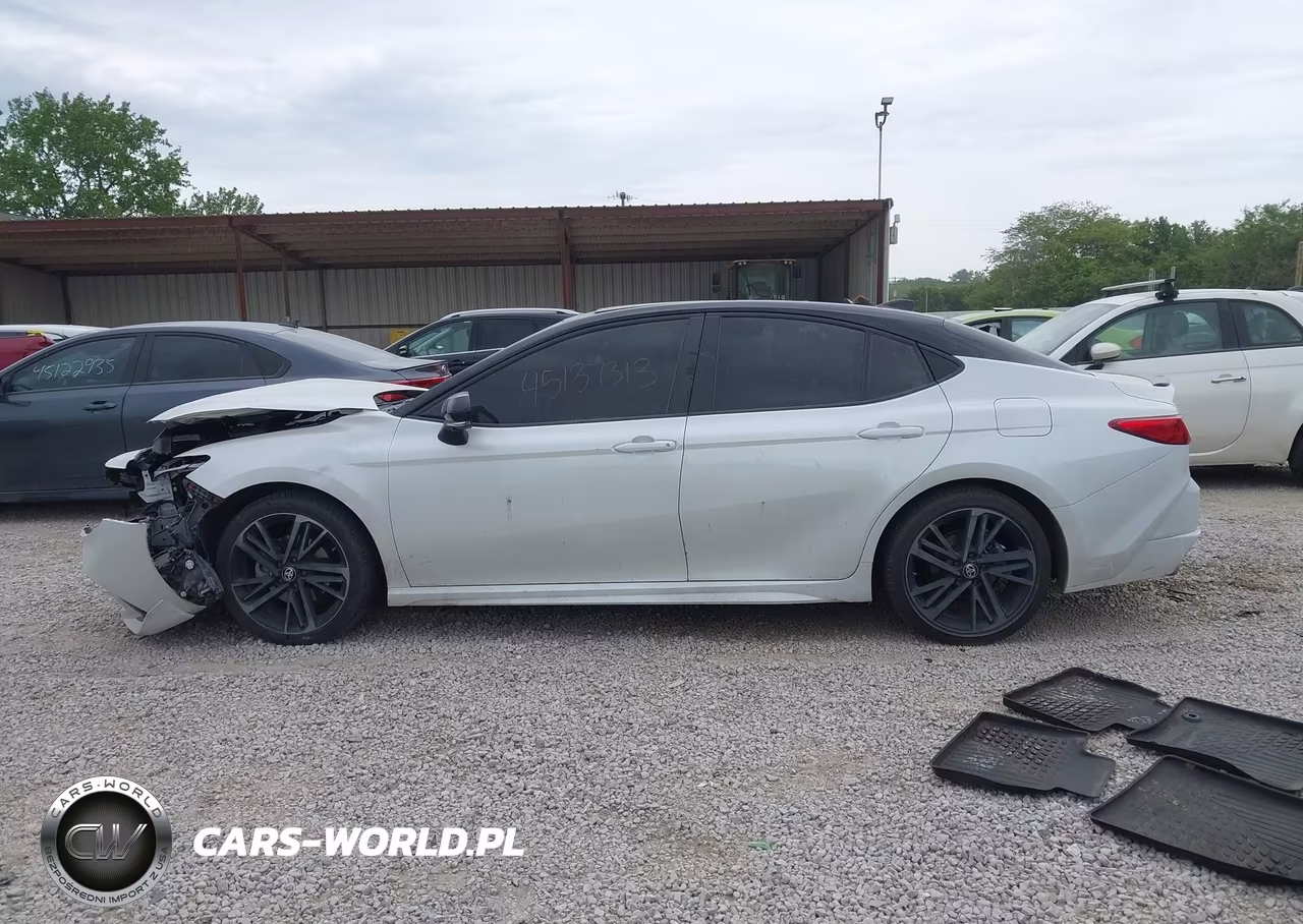 2026 Toyota Camry Xse VIN:4T1DAACK4TU211261 - 14