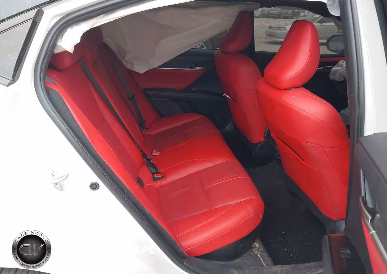 2026 Toyota Camry Xse VIN:4T1DAACK4TU211261 - 8