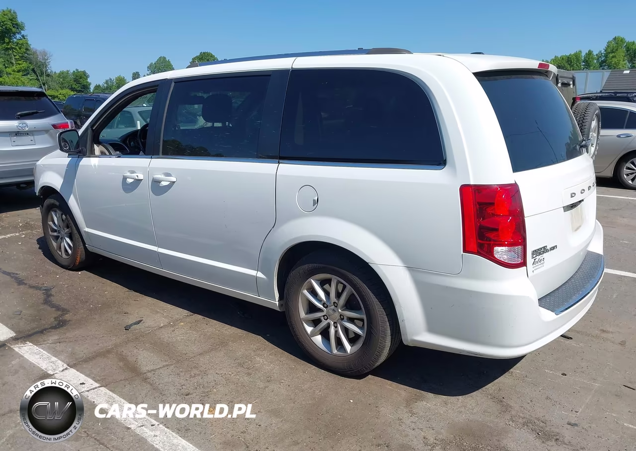 2018 Dodge Grand Caravan Sxt VIN:2C4RDGCG4JR297343 - 3