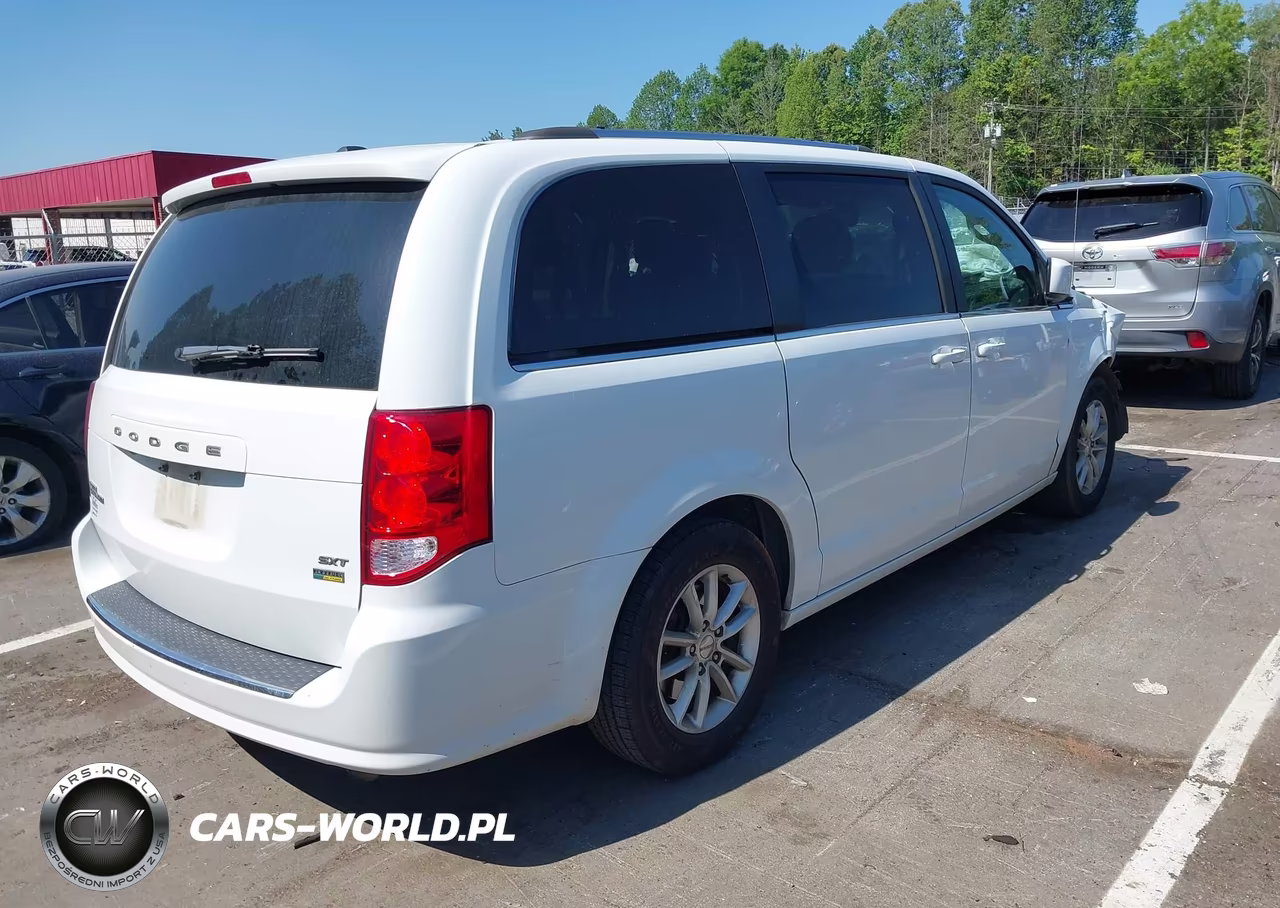 2018 Dodge Grand Caravan Sxt VIN:2C4RDGCG4JR297343 - 4