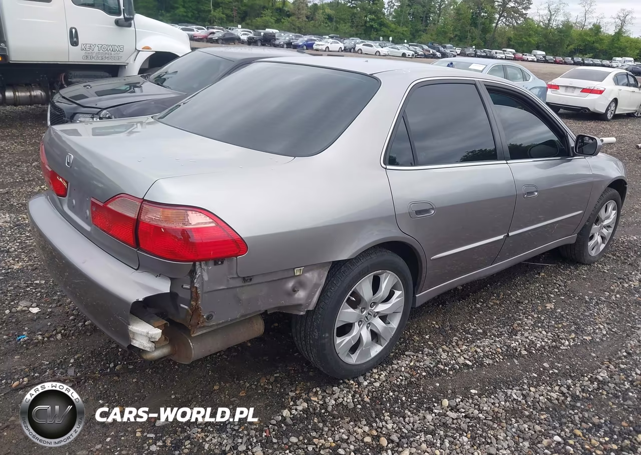 2000 Honda Accord 3.0 Ex VIN:1HGCG1657YA066358 - 4