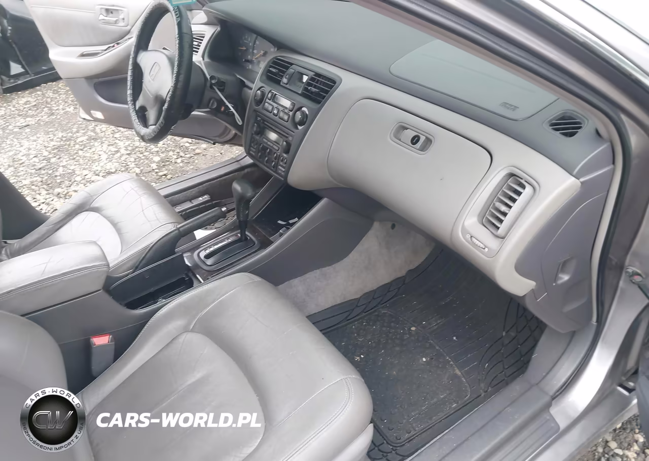 2000 Honda Accord 3.0 Ex VIN:1HGCG1657YA066358 - 5