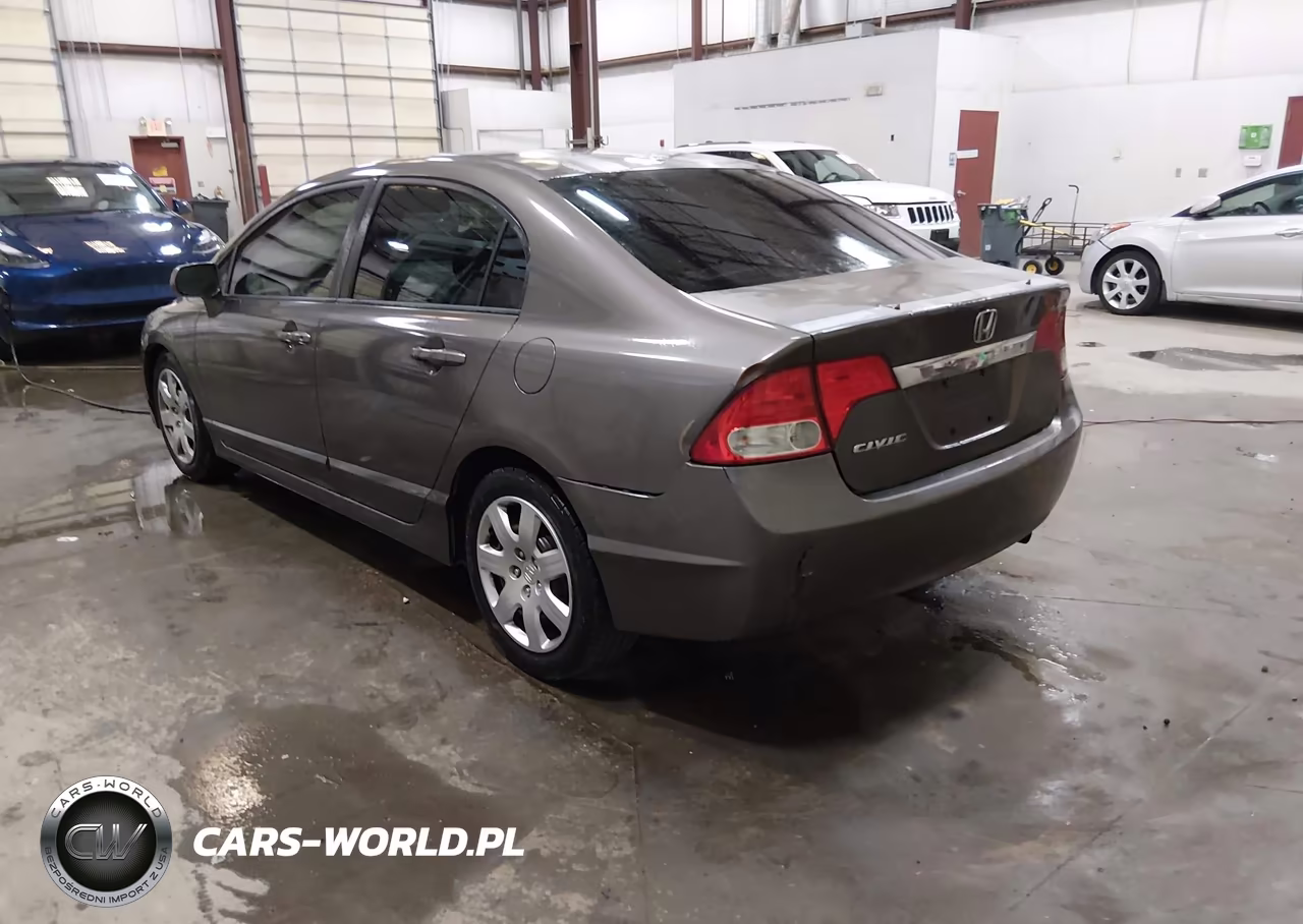 2010 Honda Civic Lx VIN:2HGFA1F58AH582217 - 3