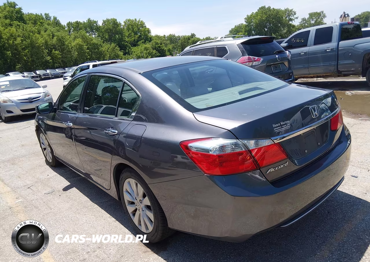 2015 Honda Accord Ex VIN:1HGCR2F70FA106813 - 3