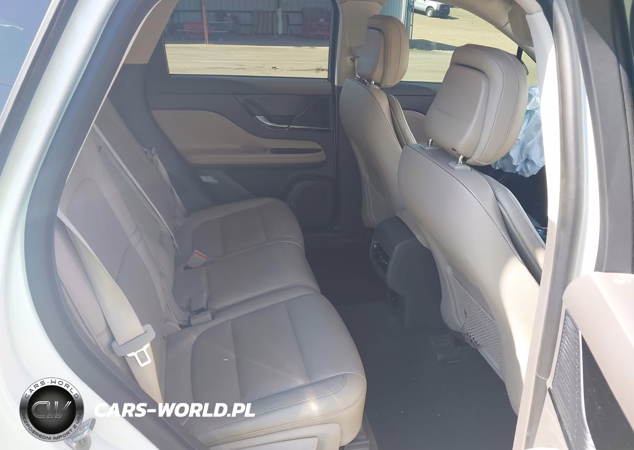 2020 Lincoln Corsair Standard VIN:5LMCJ1C95LUL30071 - 8