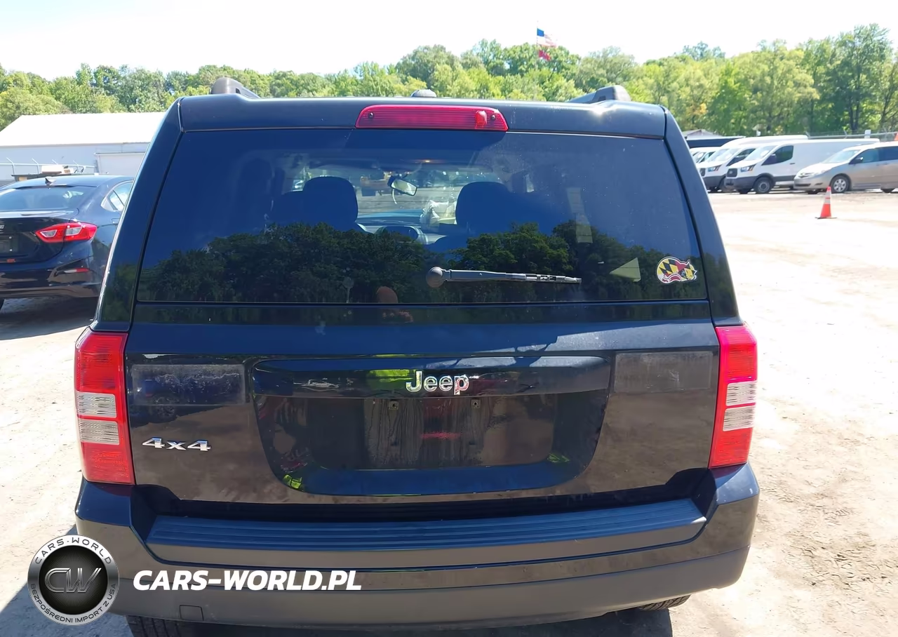 2016 Jeep Patriot Sport VIN:1C4NJRBB4GD598540 - 16