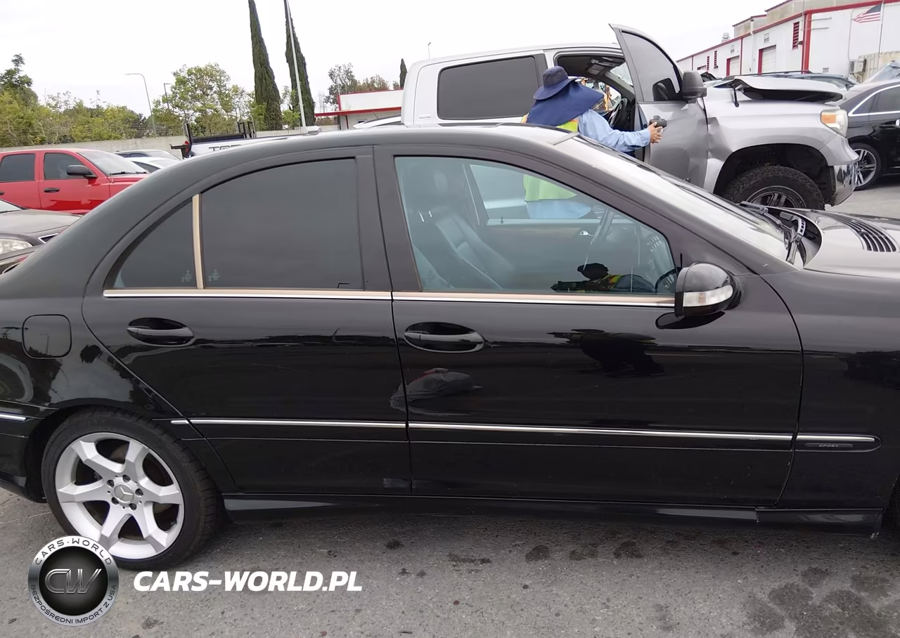 2007 Mercedes-Benz C 230 Sport VIN:WDBRF52H07F929004 - 13