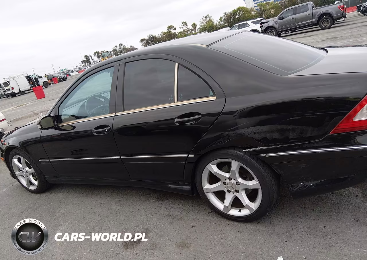 2007 Mercedes-Benz C 230 Sport VIN:WDBRF52H07F929004 - 14