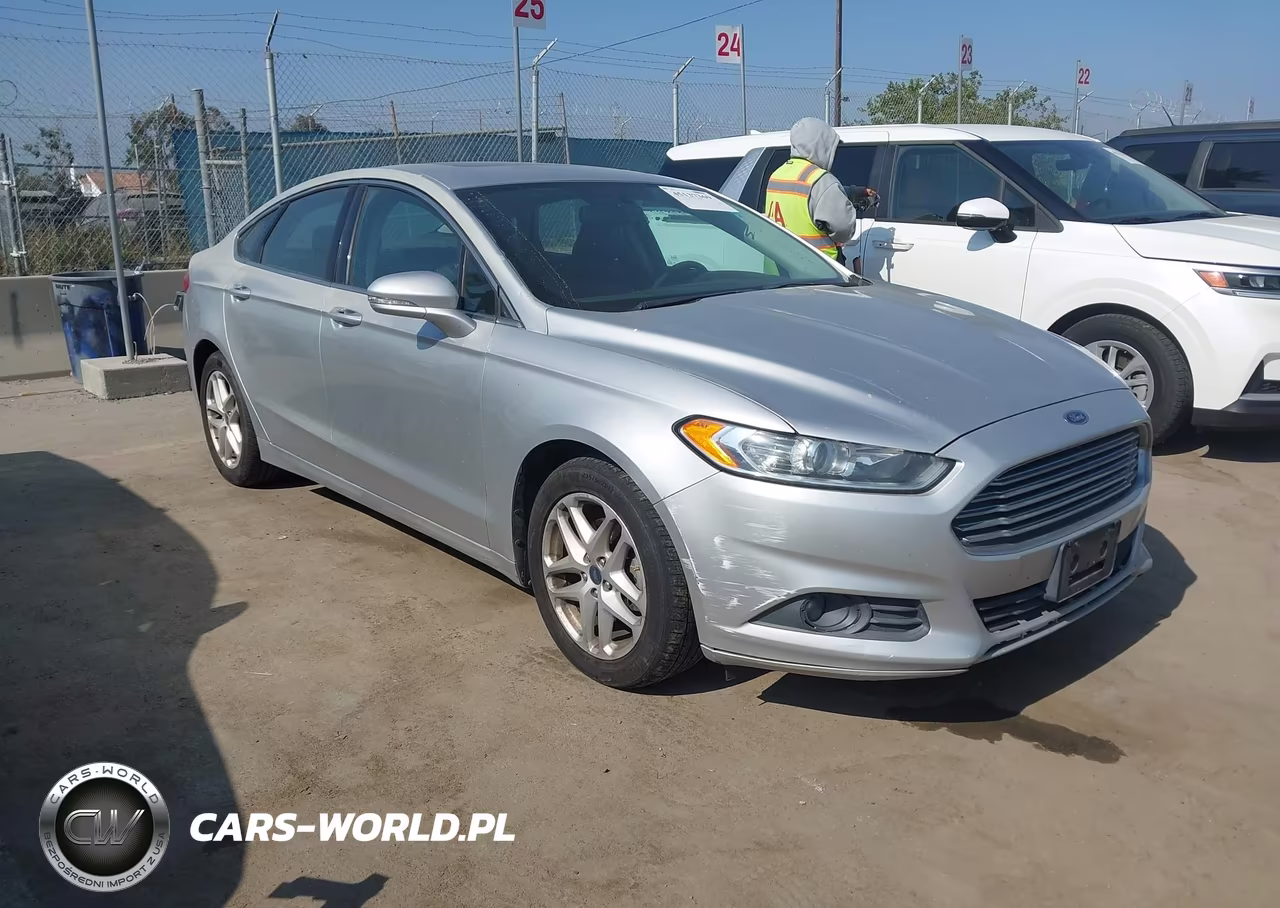 Główne zdjęcie 2014 Ford Fusion Se
