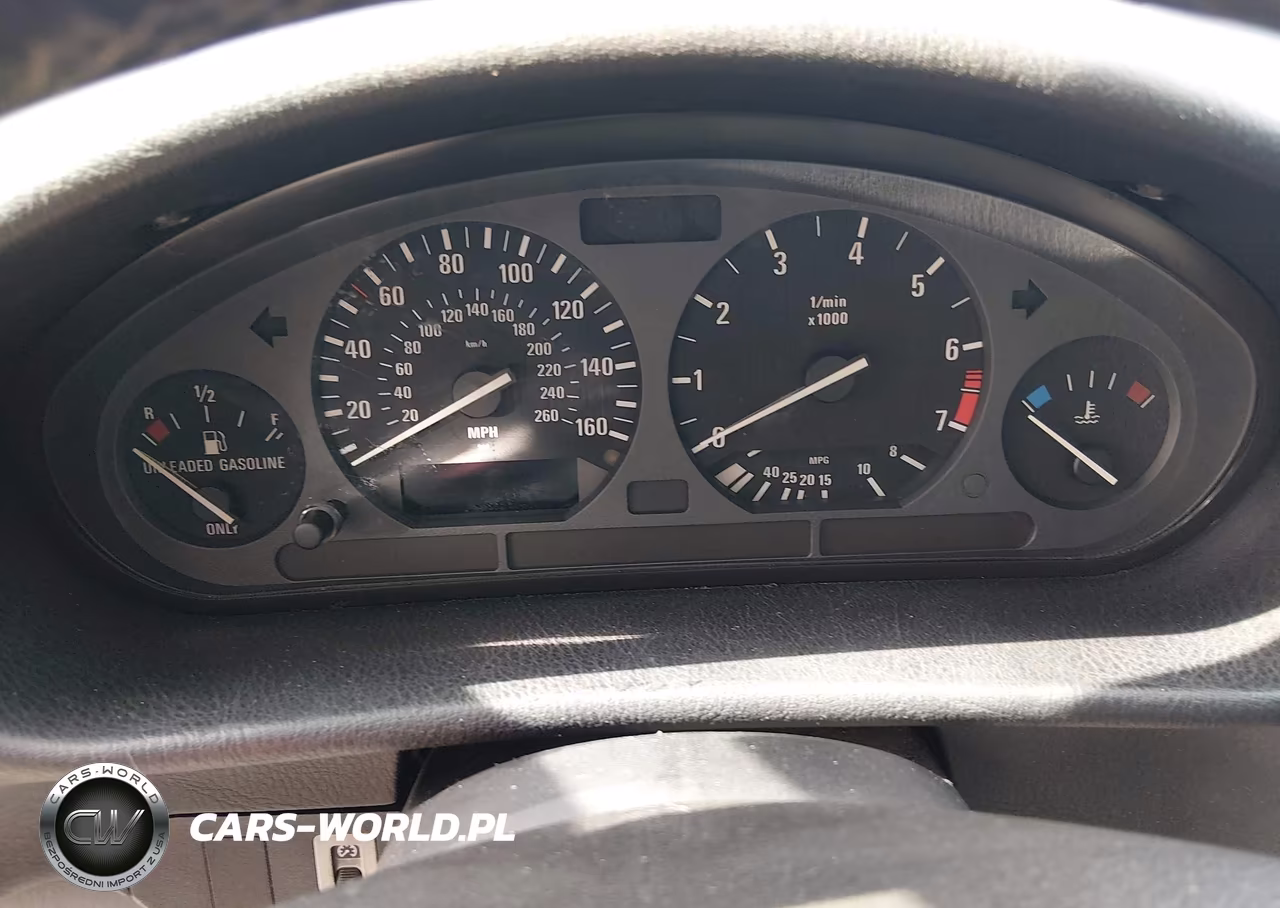 1994 BMW 325 I VIN:WBACB3325RFE17713 - 7