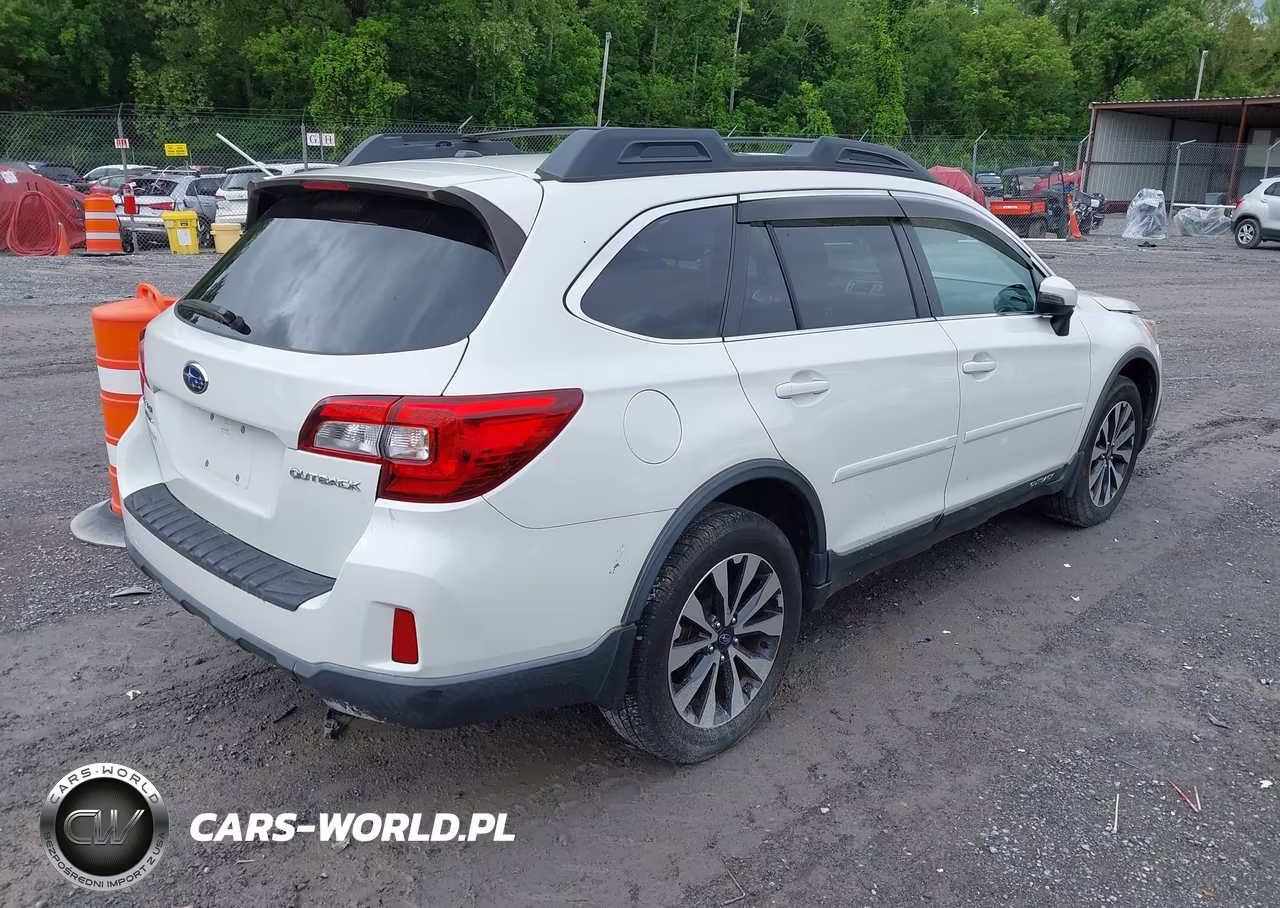 2015 Subaru Outback 2.5I Limited VIN:4S4BSBNC6F3261346 - 4