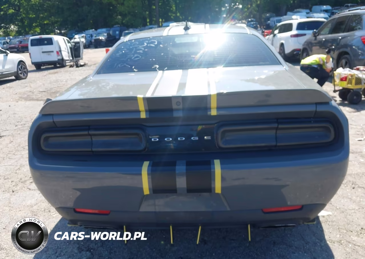 2019 Dodge Challenger R-T VIN:2C3CDZBT6KH552232 - 17