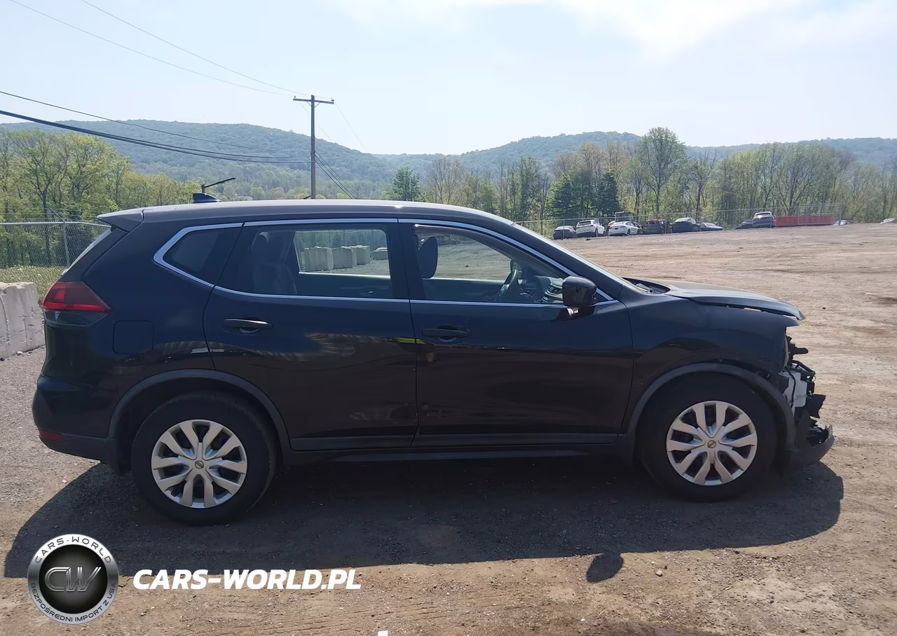 2018 Nissan Rogue S VIN:KNMAT2MV8JP545188 - 13