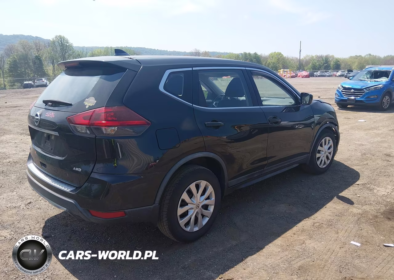 2018 Nissan Rogue S VIN:KNMAT2MV8JP545188 - 4