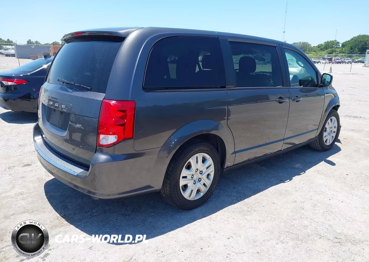 2018 Dodge Grand Caravan Se VIN:2C4RDGBG2JR190647 - 4