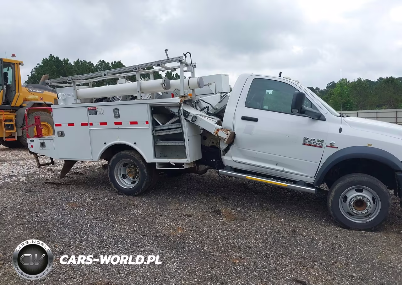 2015 Ram 5500 Chassis Tradesman-Slt VIN:3C7WRNAL4FG705963 - 11