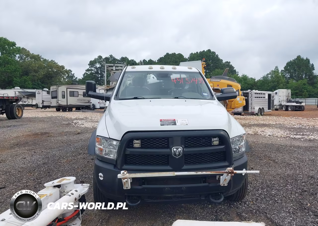 2015 Ram 5500 Chassis Tradesman-Slt VIN:3C7WRNAL4FG705963 - 13