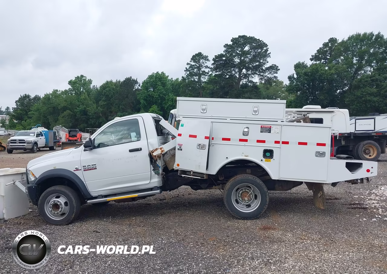 2015 Ram 5500 Chassis Tradesman-Slt VIN:3C7WRNAL4FG705963 - 15