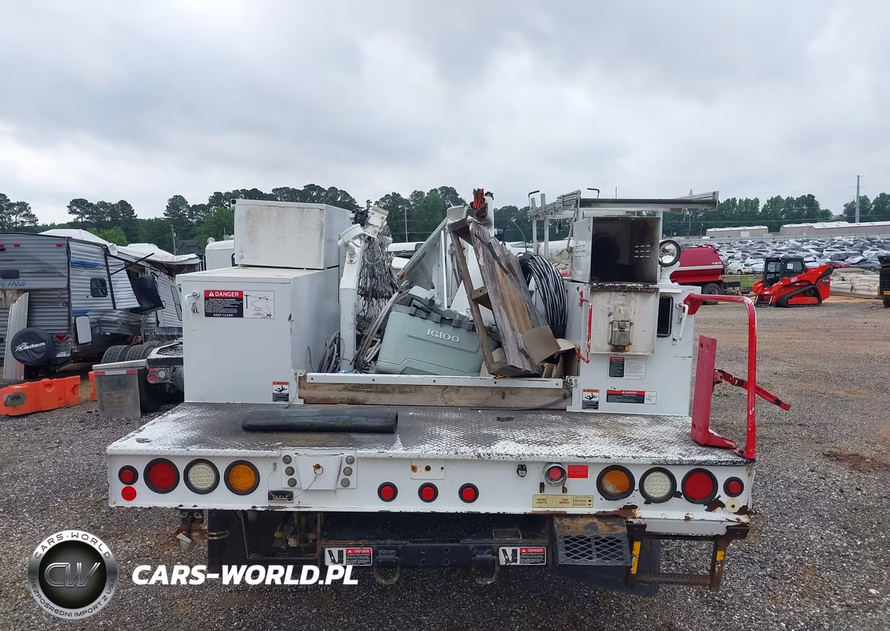 2015 Ram 5500 Chassis Tradesman-Slt VIN:3C7WRNAL4FG705963 - 16