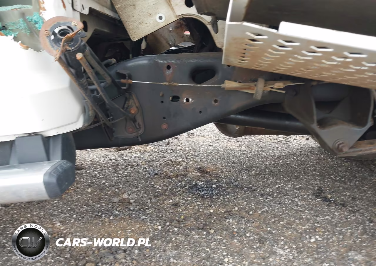 2015 Ram 5500 Chassis Tradesman-Slt VIN:3C7WRNAL4FG705963 - 18