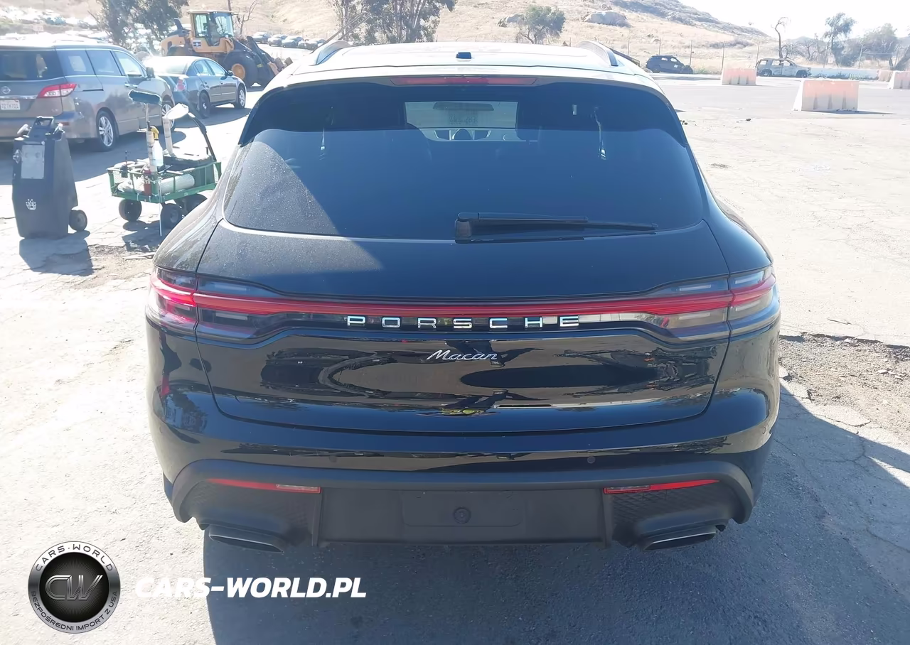 2022 Porsche Macan VIN:WP1AA2A53NLB00881 - 17