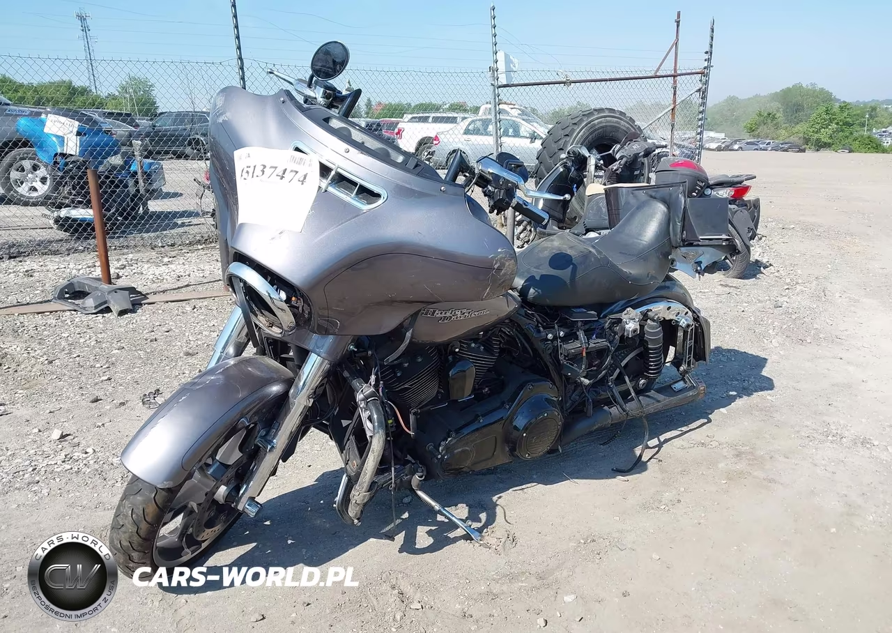 2014 Harley-Davidson Flhxs Street Glide Special VIN:1HD1KRM17EB696145 - 2