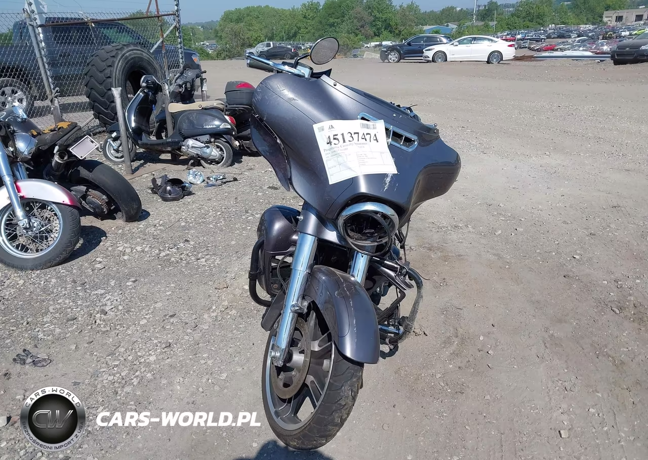 2014 Harley-Davidson Flhxs Street Glide Special VIN:1HD1KRM17EB696145 - 5