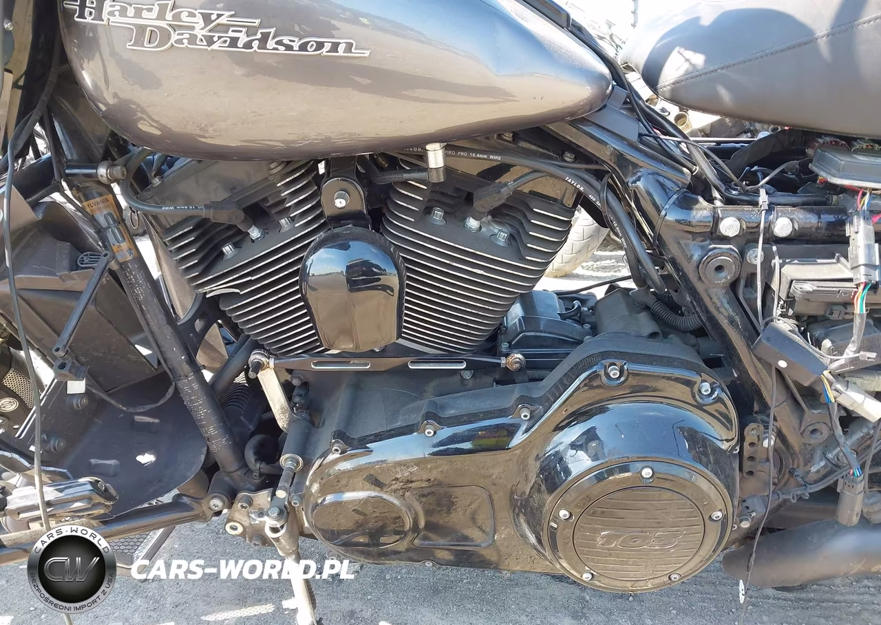 2014 Harley-Davidson Flhxs Street Glide Special VIN:1HD1KRM17EB696145 - 9