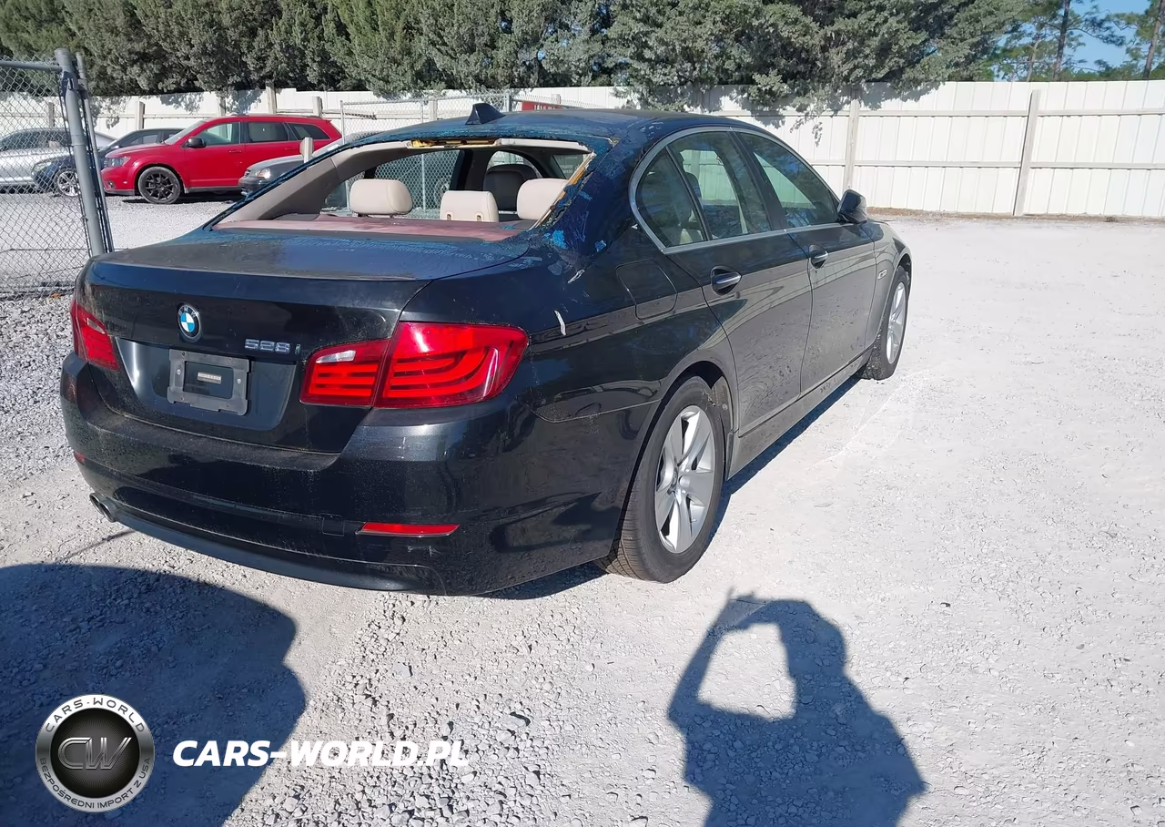 2011 BMW 528I VIN:WBAFR1C54BC737004 - 4