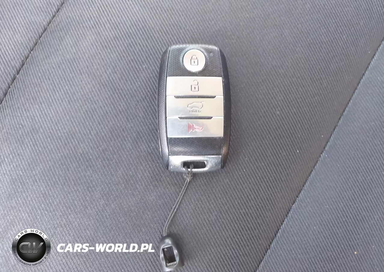 2018 Kia Soul + VIN:KNDJP3A5XJ7551279 - 11