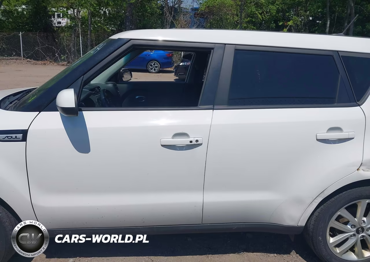 2018 Kia Soul + VIN:KNDJP3A5XJ7551279 - 14