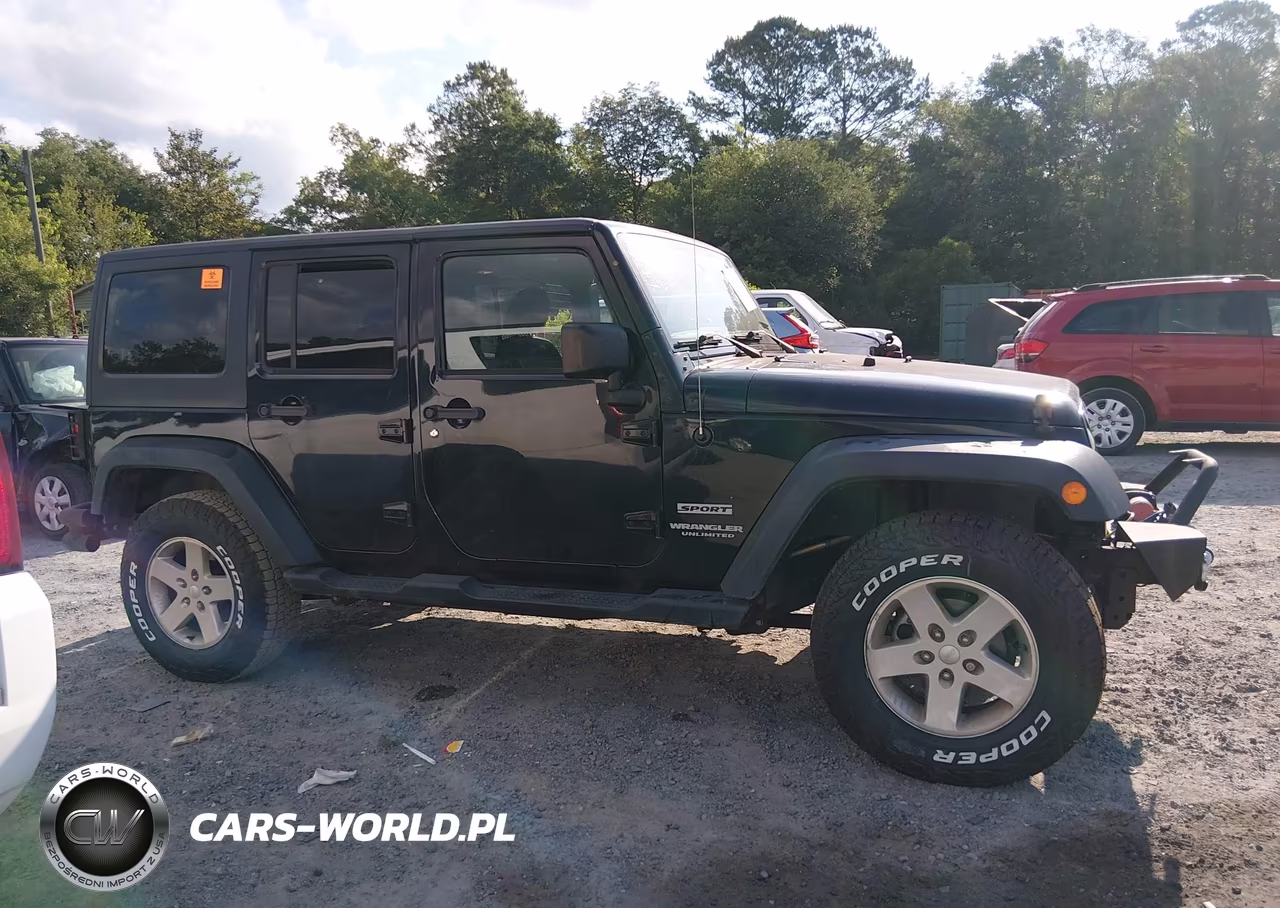 2016 Jeep Wrangler Unlimited Sport VIN:1C4BJWDG1GL329993 - 14