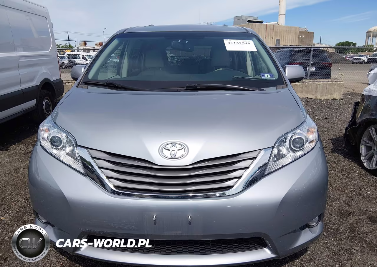 2013 Toyota Sienna Xle V6 8 Passenger VIN:5TDYK3DC8DS359425 - 12