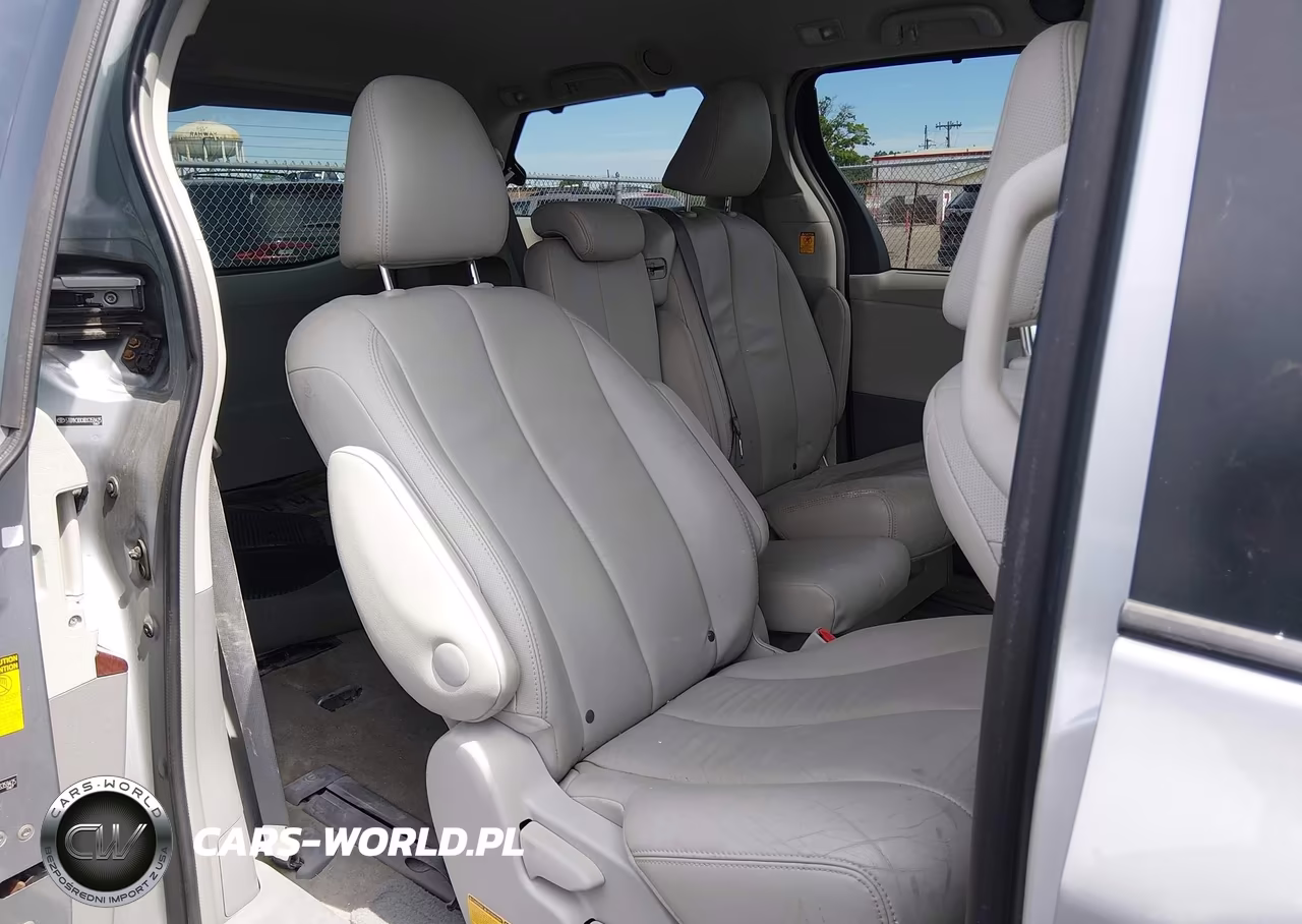2013 Toyota Sienna Xle V6 8 Passenger VIN:5TDYK3DC8DS359425 - 8
