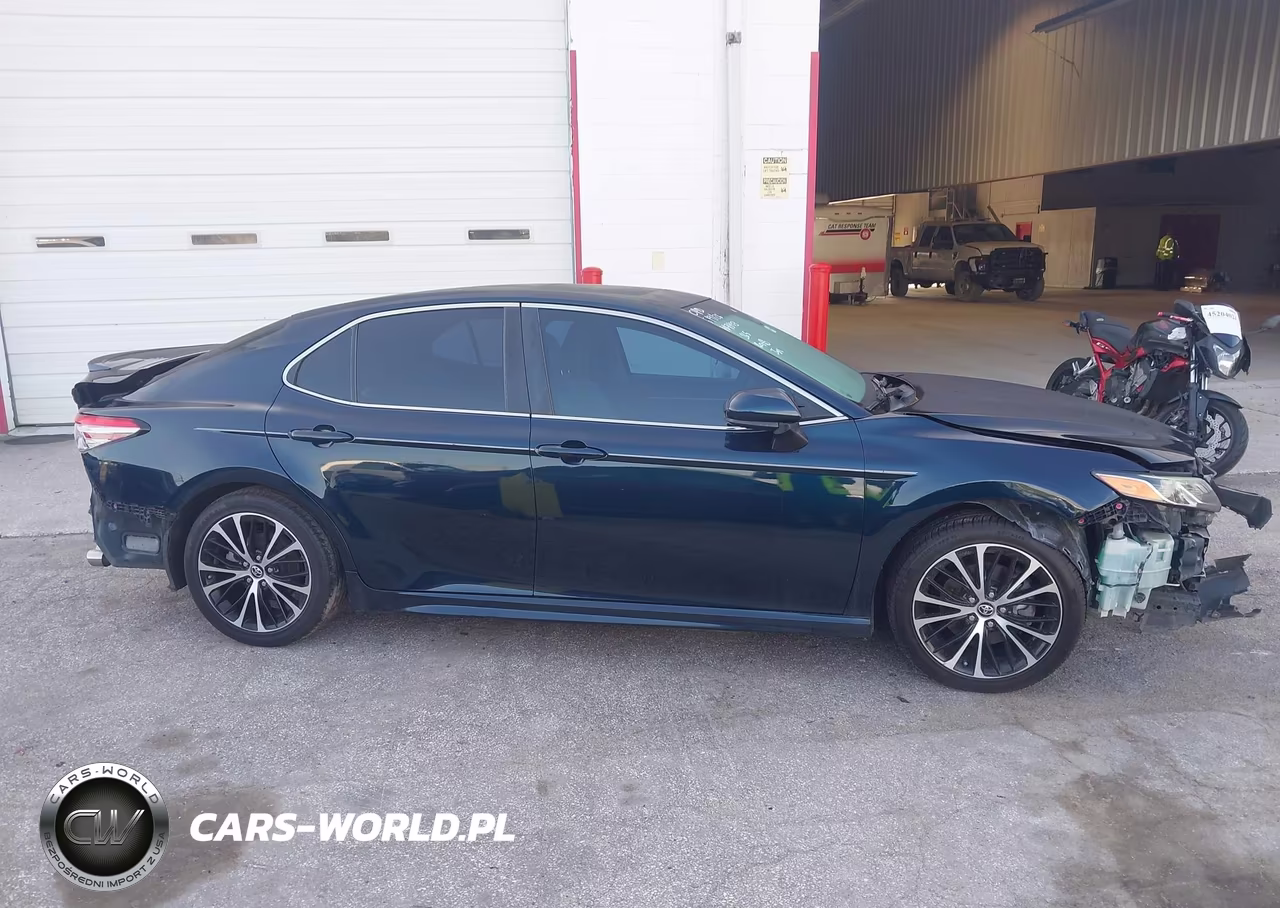 2018 Toyota Camry Se VIN:4T1B11HK6JU584671 - 13