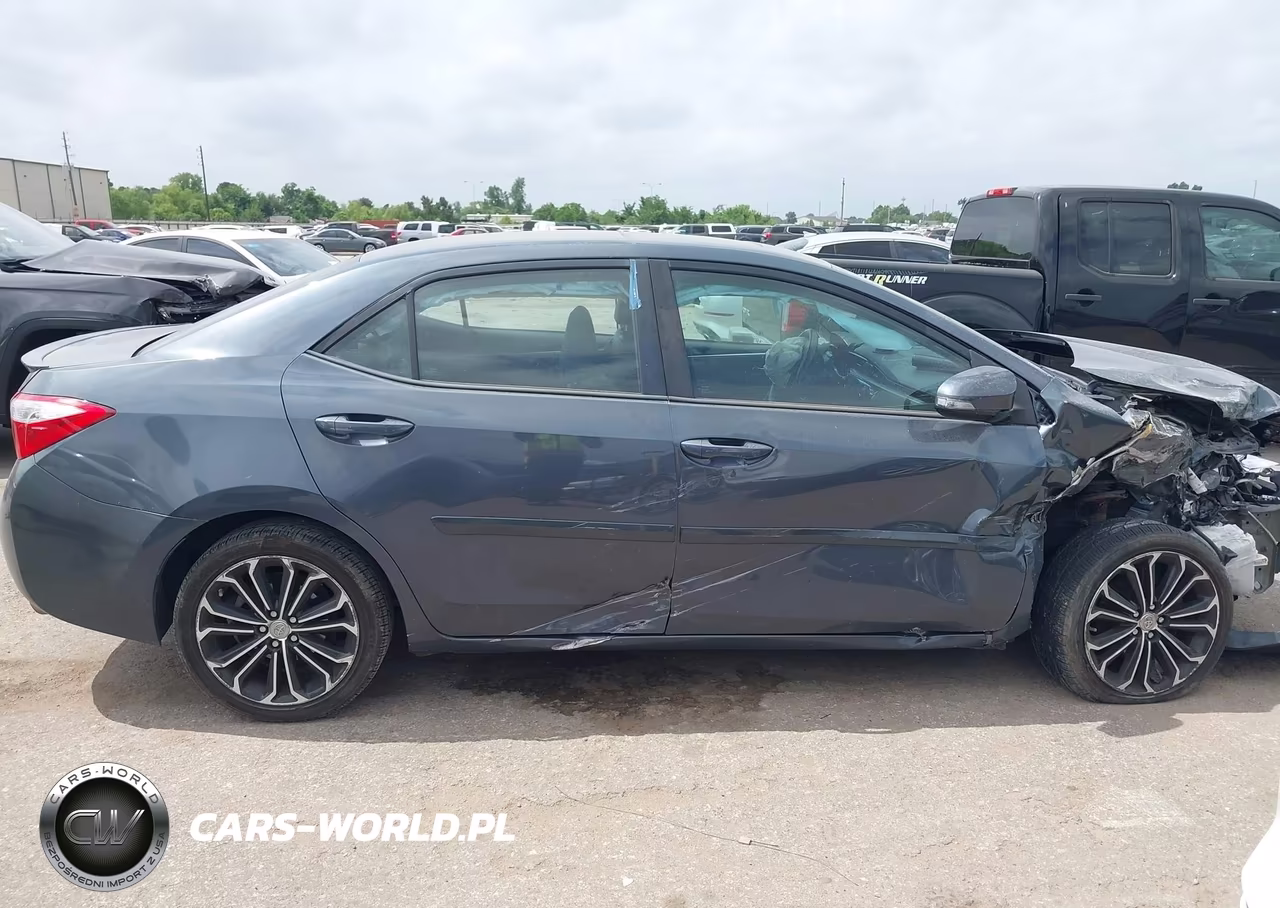 2015 Toyota Corolla S Plus VIN:5YFBURHE2FP189346 - 13