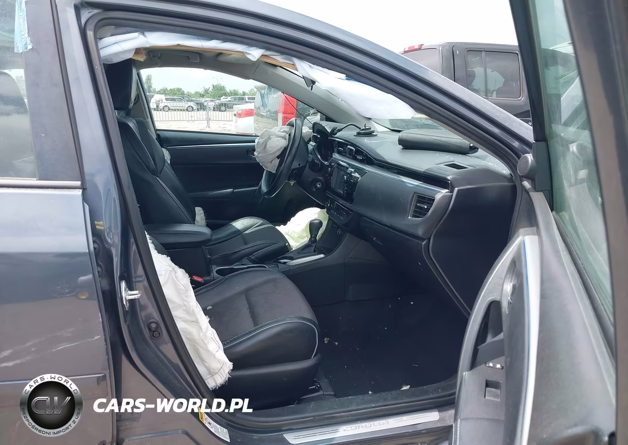 2015 Toyota Corolla S Plus VIN:5YFBURHE2FP189346 - 5