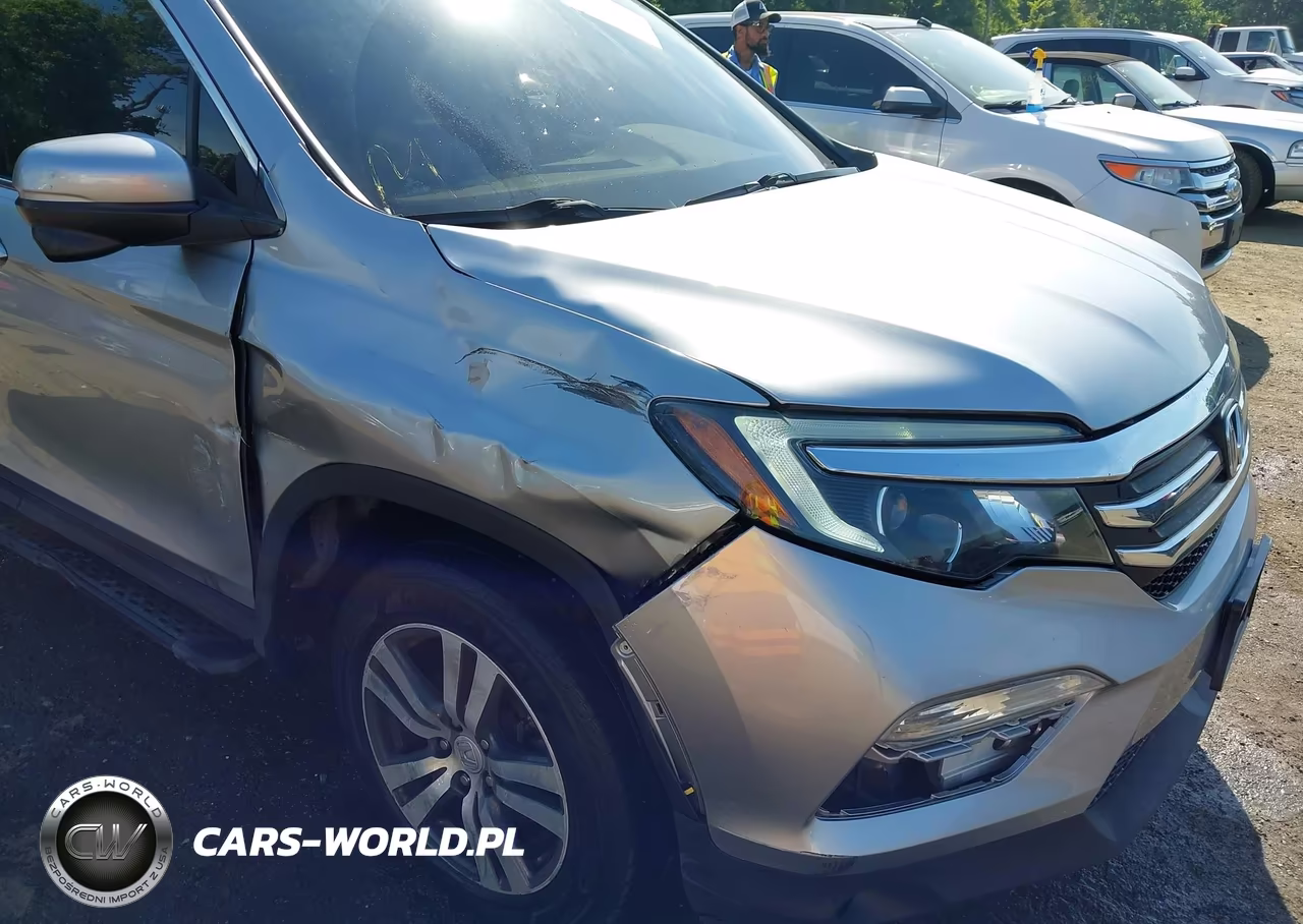 2017 Honda Pilot Ex-L VIN:5FNYF6H51HB101002 - 6