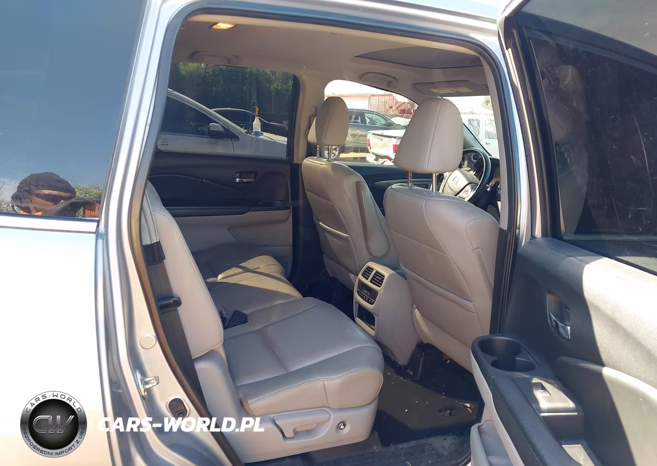 2017 Honda Pilot Ex-L VIN:5FNYF6H51HB101002 - 8