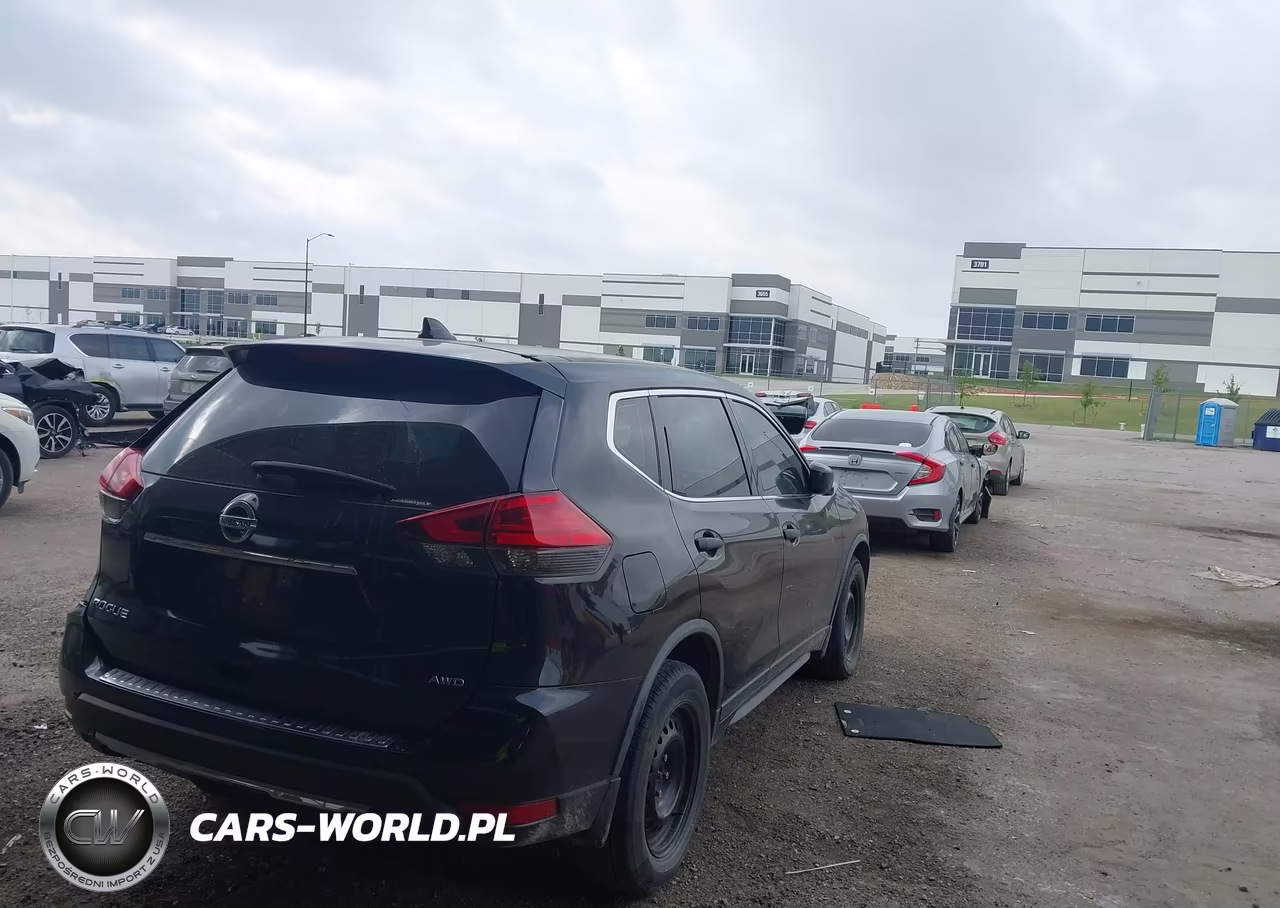 2017 Nissan Rogue S VIN:JN8AT2MV7HW275956 - 4
