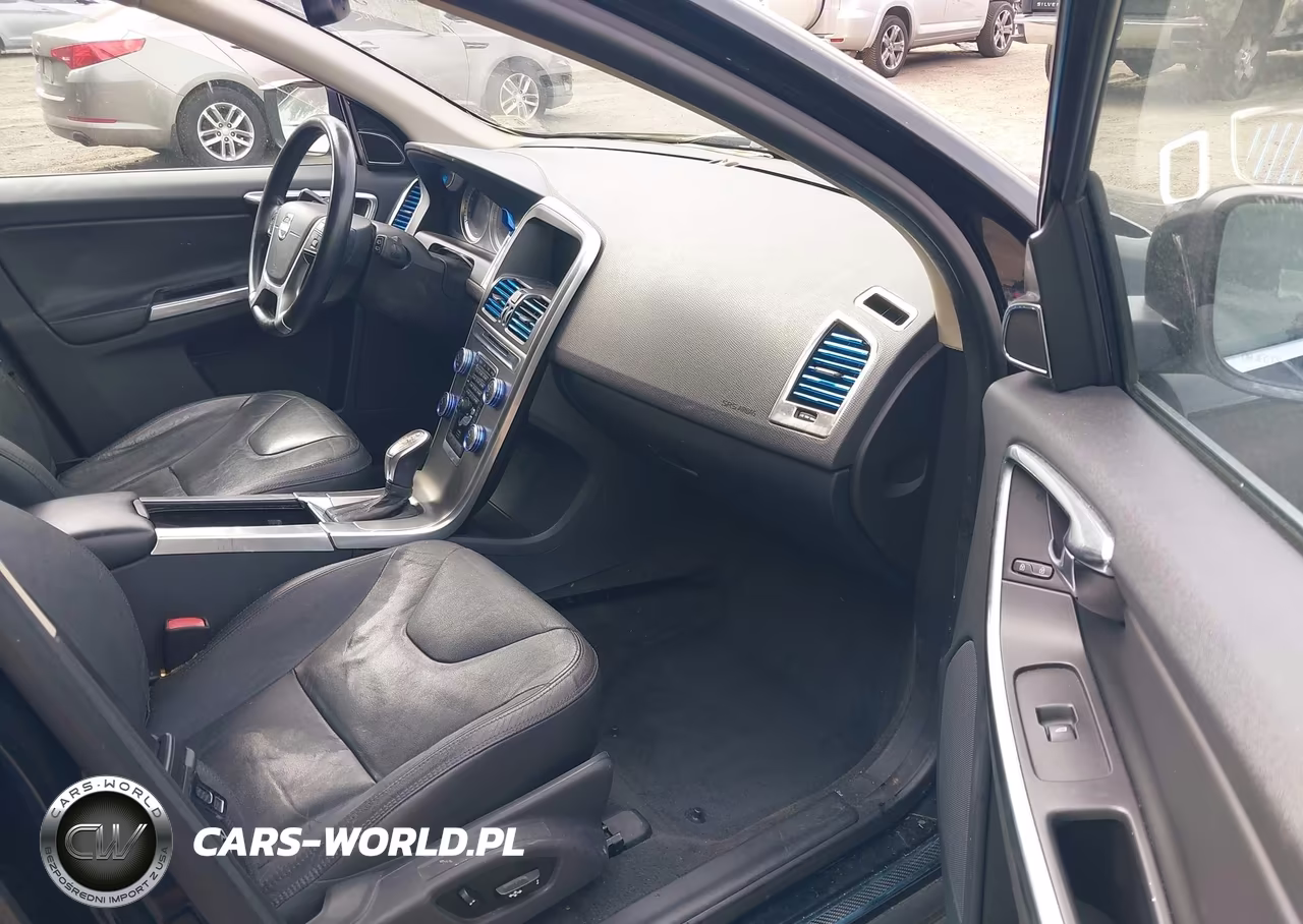 2013 Volvo Xc60 T6-T6 Platinum-T6 Premier Plus-T6 R-Design-T6 R-Design Platinum-T6 R-Design Premier Plus VIN:YV4902DZ2D2398718 - 5