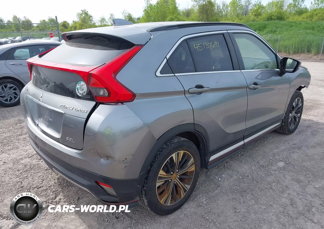 2018 Mitsubishi Eclipse Cross Sel VIN:JA4AT5AA8JZ050913 - 4