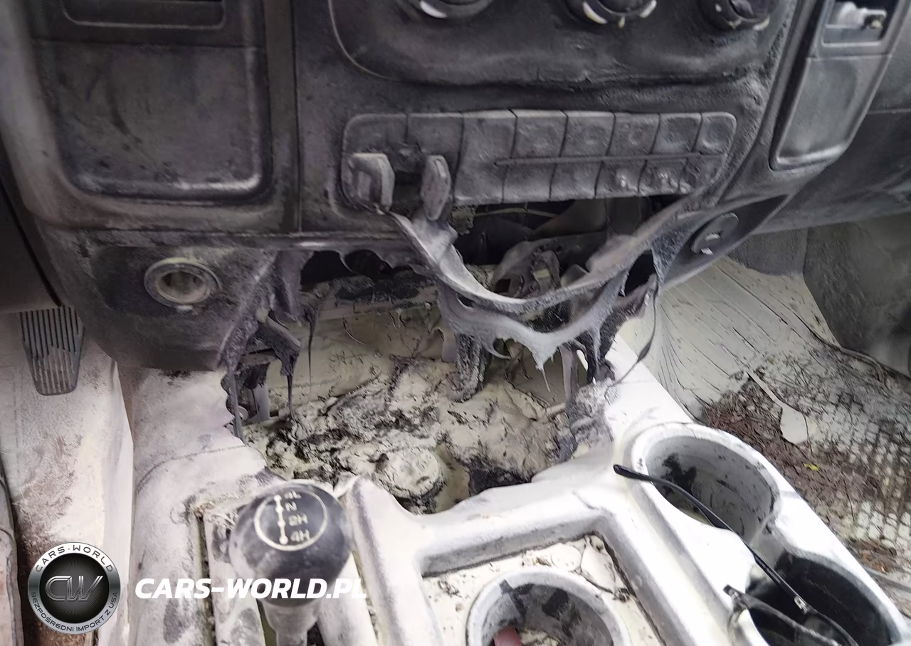 2018 Ram 3500 Chassis Tradesman-Slt VIN:3C7WRTBLXJG180208 - 12