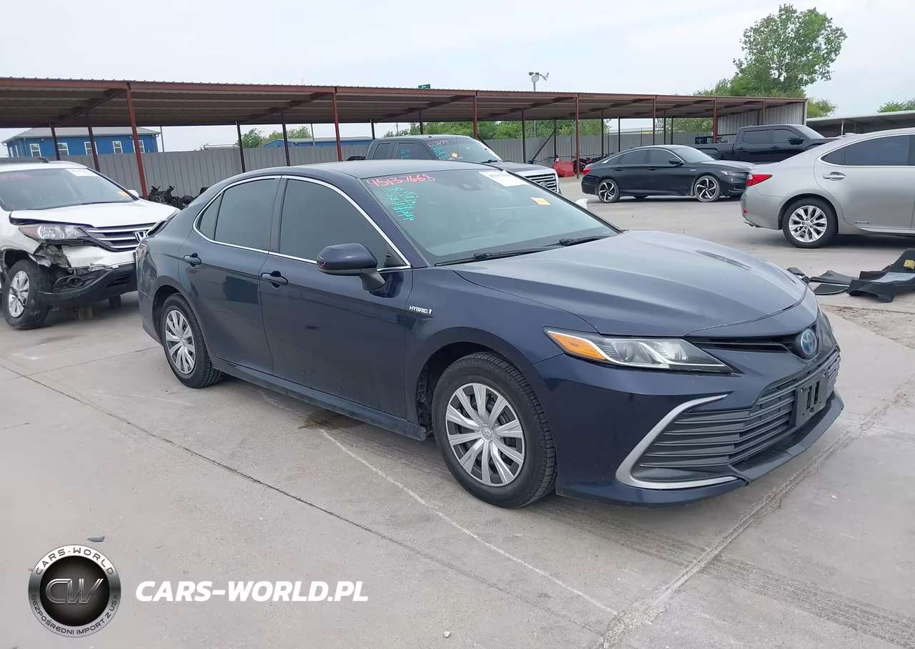 2021 Toyota Camry Le Hybrid – zdjęcie 1 z 19