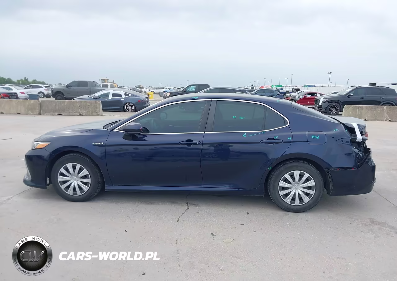 2021 Toyota Camry Le Hybrid VIN:4T1C31AK0MU549962 - 15